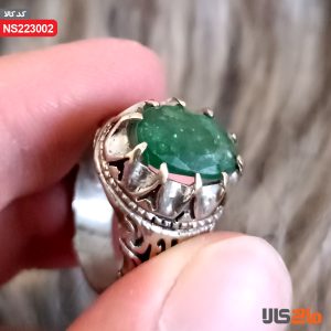 انگشتر زمرد زامبیا طبیعی بدون بهسازی و هیت نشده